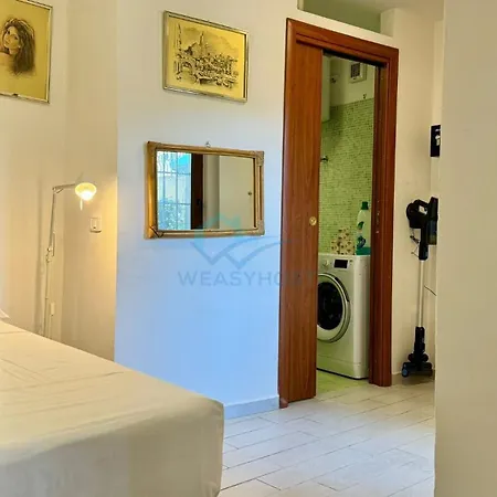Cozy Garden Escape Apartman