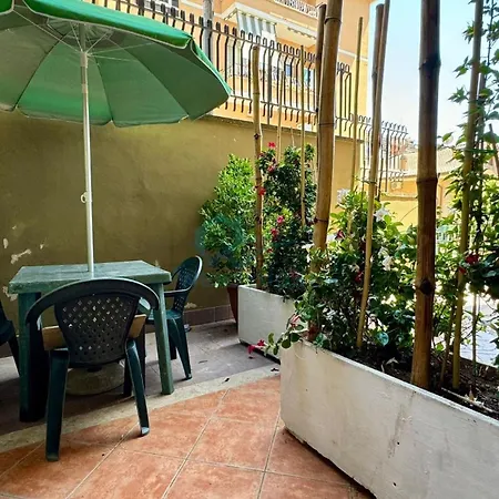 Apartman Cozy Garden Escape *